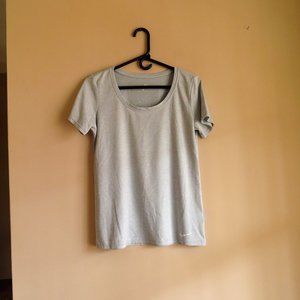 Nike DRI-FIT women's tee gray short sleeve size M
